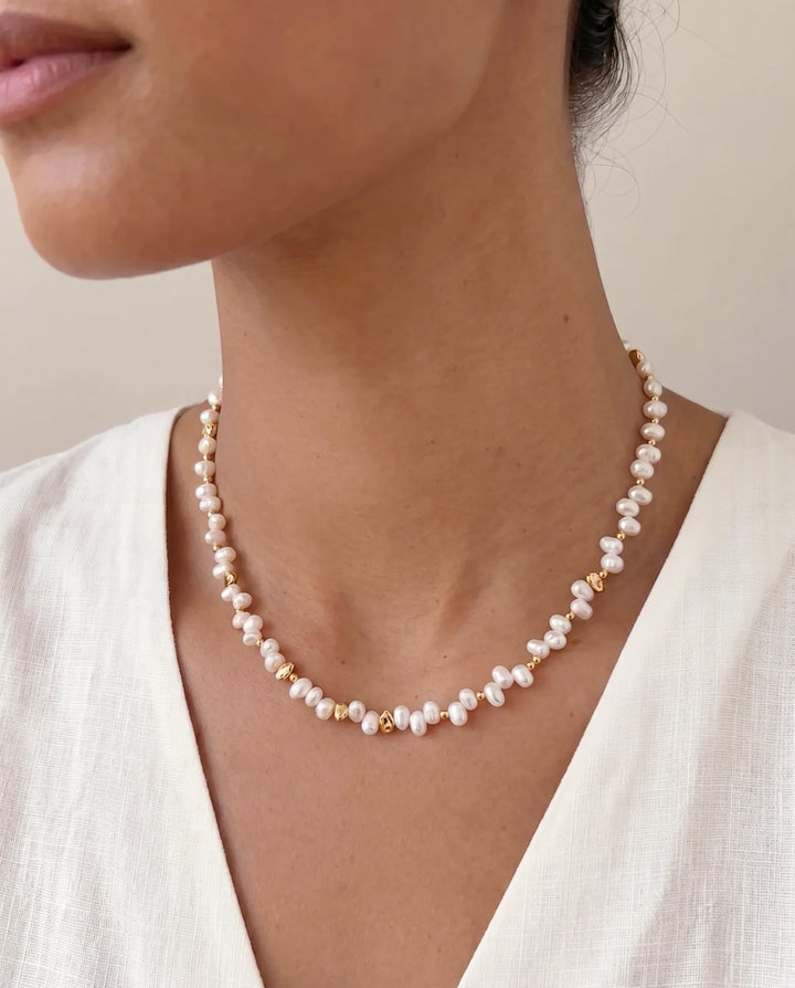 Luminous Tide – Pearl Drift Necklace