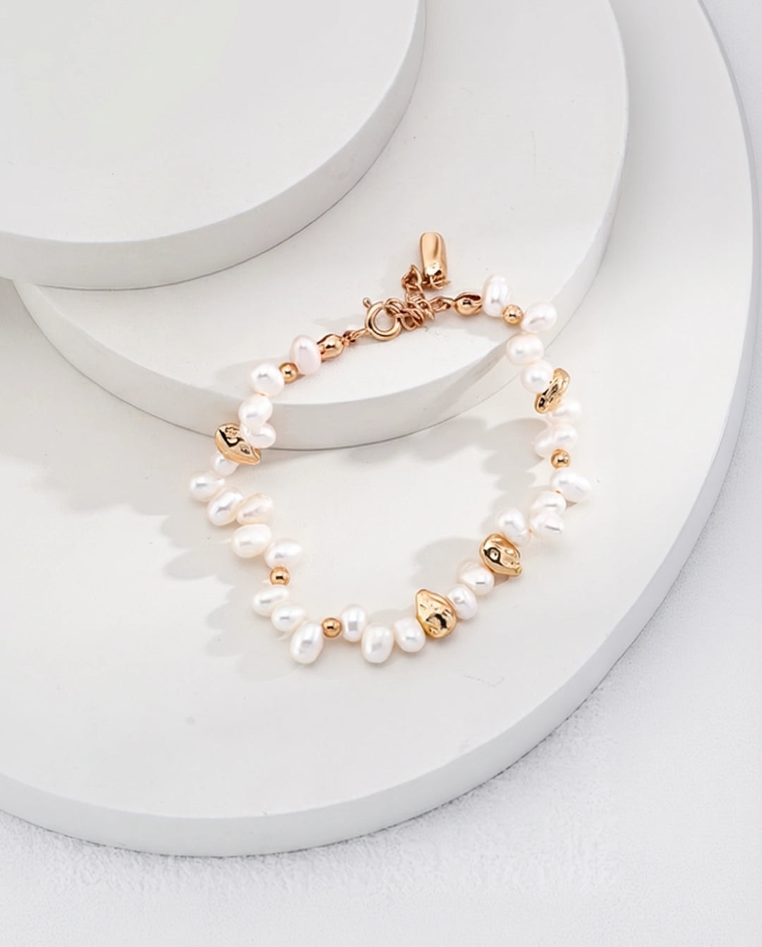 Luminous Tide – Pearl Drift Bracelet