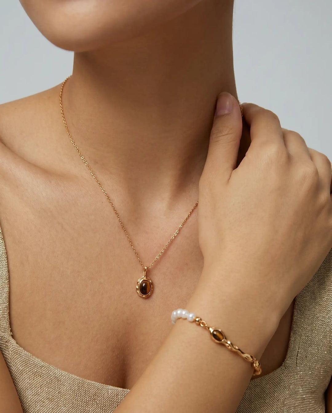 Pharaoh’s Vision – Tiger Eye Amulet Necklace