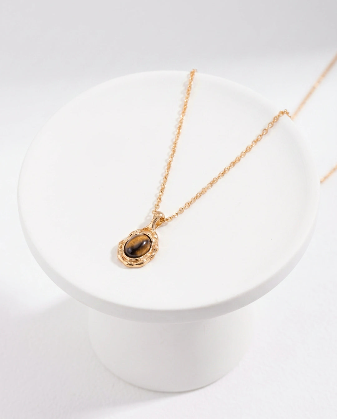 Pharaoh’s Vision – Tiger Eye Amulet Necklace