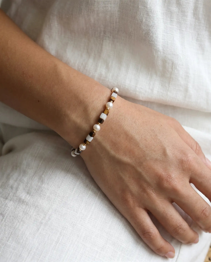 Pharaoh’s Vision – Tiger Eye, Pearl & Mother of Pearl Bracelet