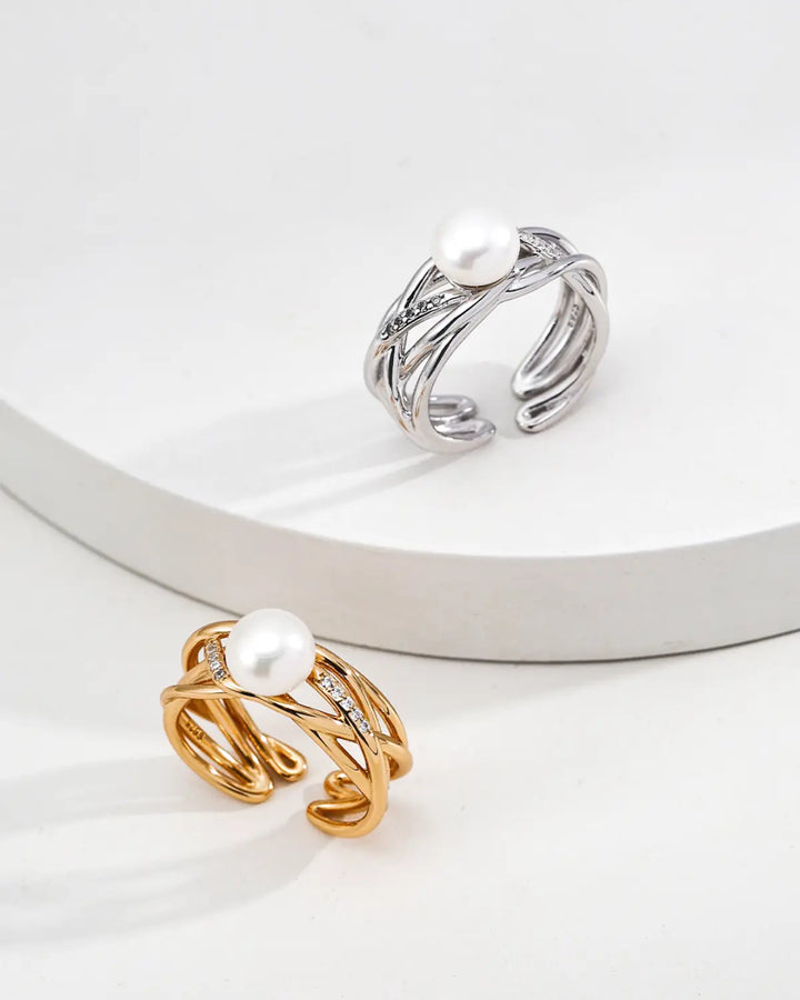 Radiant Knot pearl ring with freshwater pearl in gold and silver