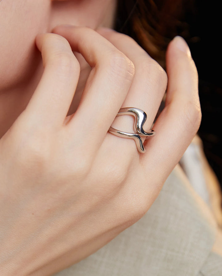 Forme Studio – Fluid Sculptural Ring