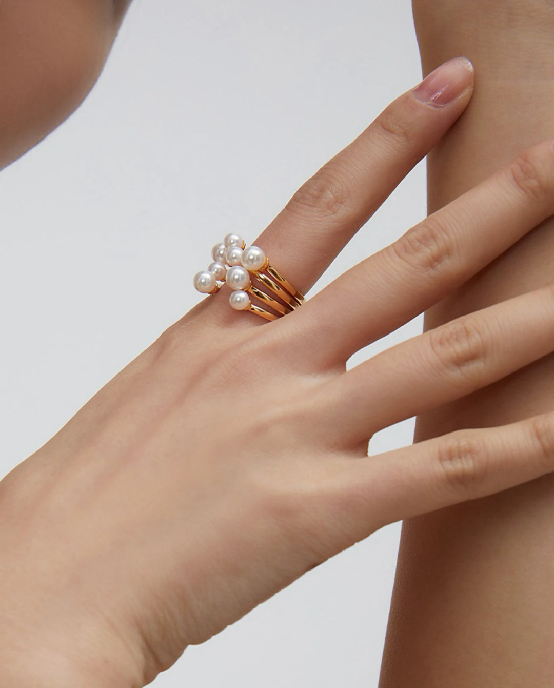 Lustre Atelier – Shell Pearl Cluster Ring