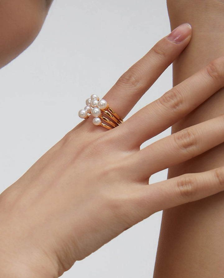 Lustre Atelier – Shell Pearl Cluster Ring