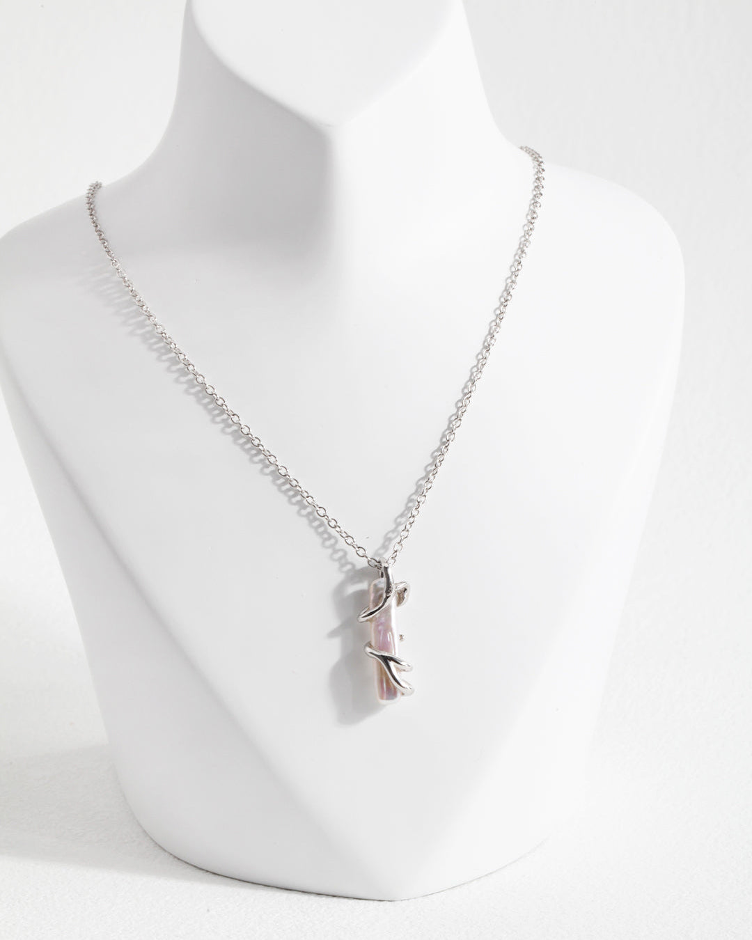 Luminous Tide – Baroque Pearl Arcana Necklace