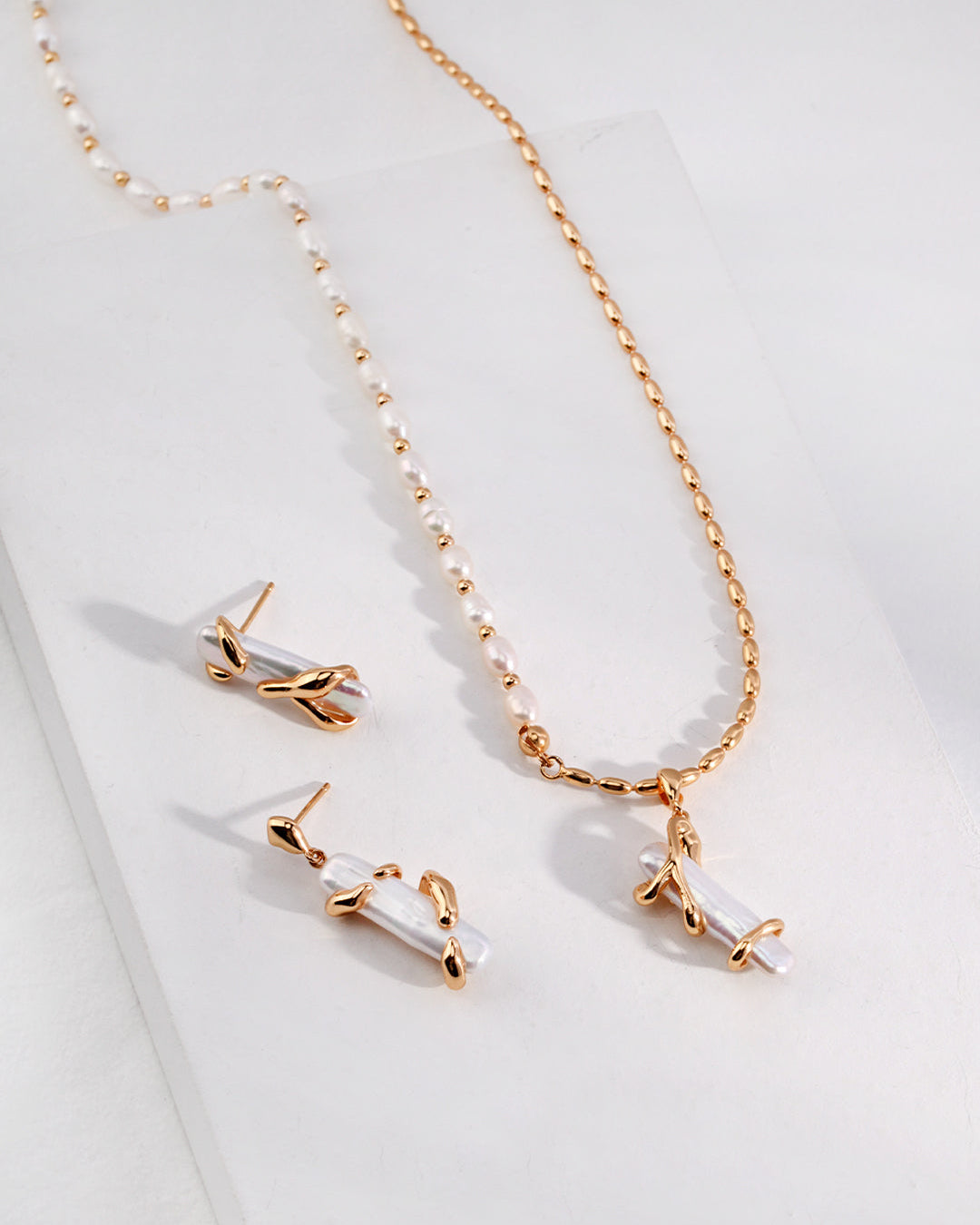 Luminous Tide – Baroque Pearl Arcana Asymmetrical Earrings