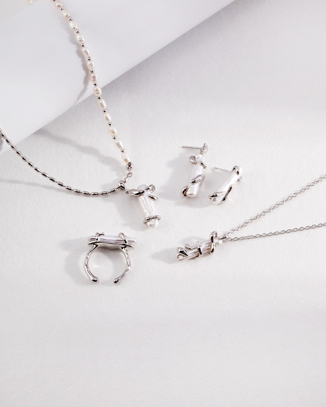 Luminous Tide – Baroque Dual Pearl Arcana Necklace