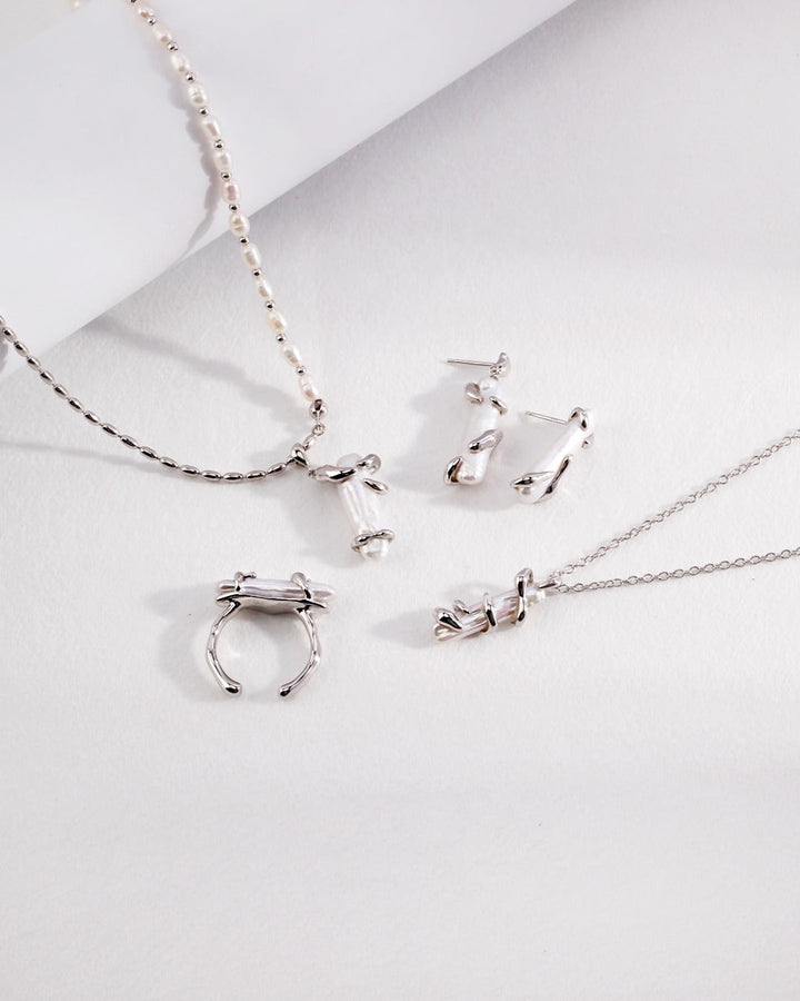 Luminous Tide – Baroque Dual Pearl Arcana Necklace