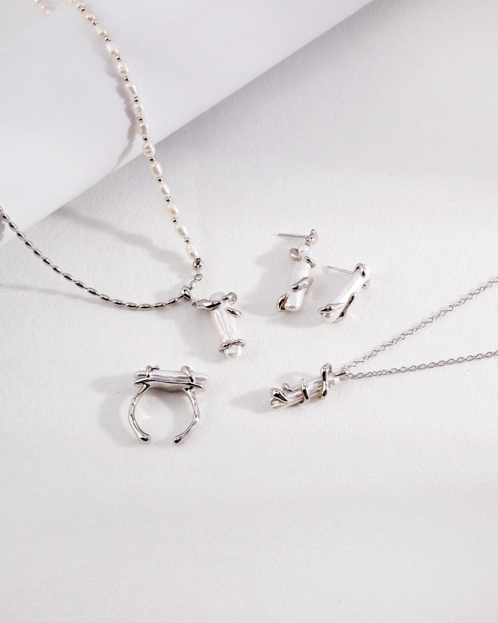 Luminous Tide – Baroque Pearl Arcana Asymmetrical Earrings