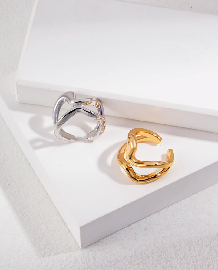 Forme Studio – Fluid Sculptural Ring