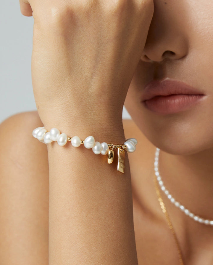 Everyday Pearl – Lucky Charm Pearl Bracelet