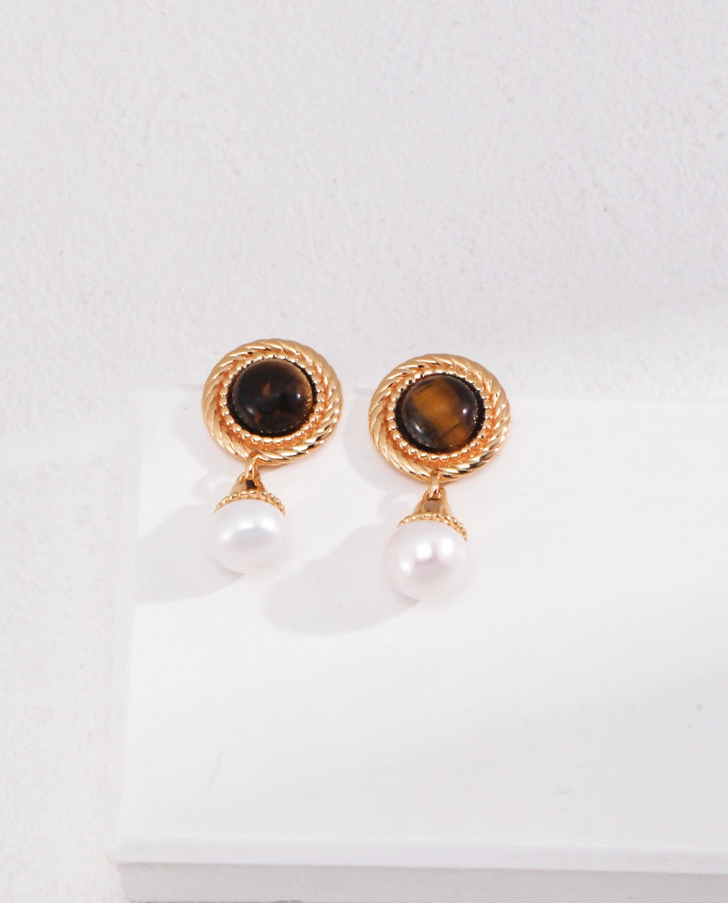 Pharaoh’s Vision – Tiger Eye & Pearl Drop Earrings
