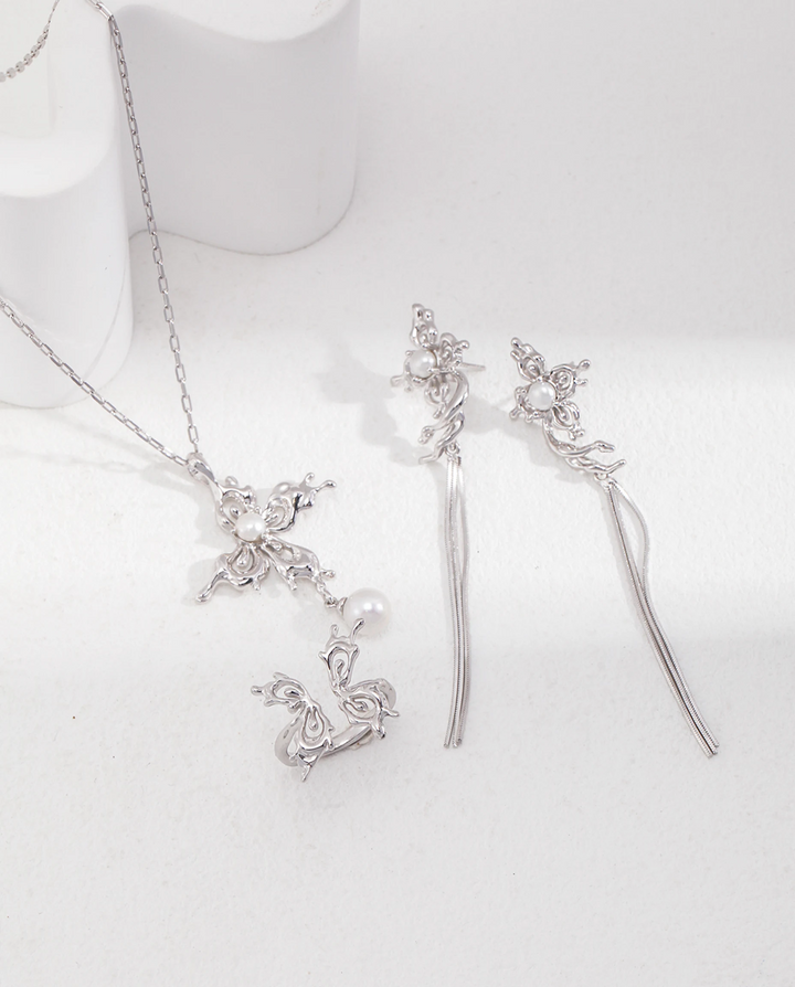 Ethereal Wings – Butterfly Pearl Pendant Necklace